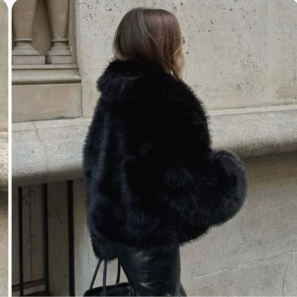 🔥 Abercrombie and fish Shawl Collar Faux Fur Coat Sz XXS new - Picture 9 of 9